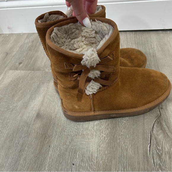 Koolaburra By Ugg Victoria Short Girl Youth Chestnut Tan Winter Bow Boots Size 4 - Picture 5 of 9